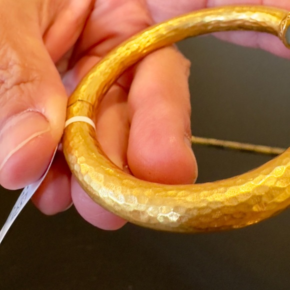 NWT Authentic Luxury Summer Spring Julie Vos Iridescent Charcoal Blue Hinge Cuff - Picture 17 of 17